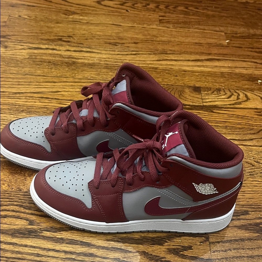 Nike Air Jordan youth Burgundy and Gray sneakers - Picture 2 of 7